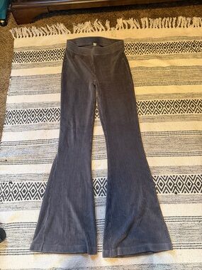 aerie Wide Leg Ribbed Velvet Pants in Charcoal Gray